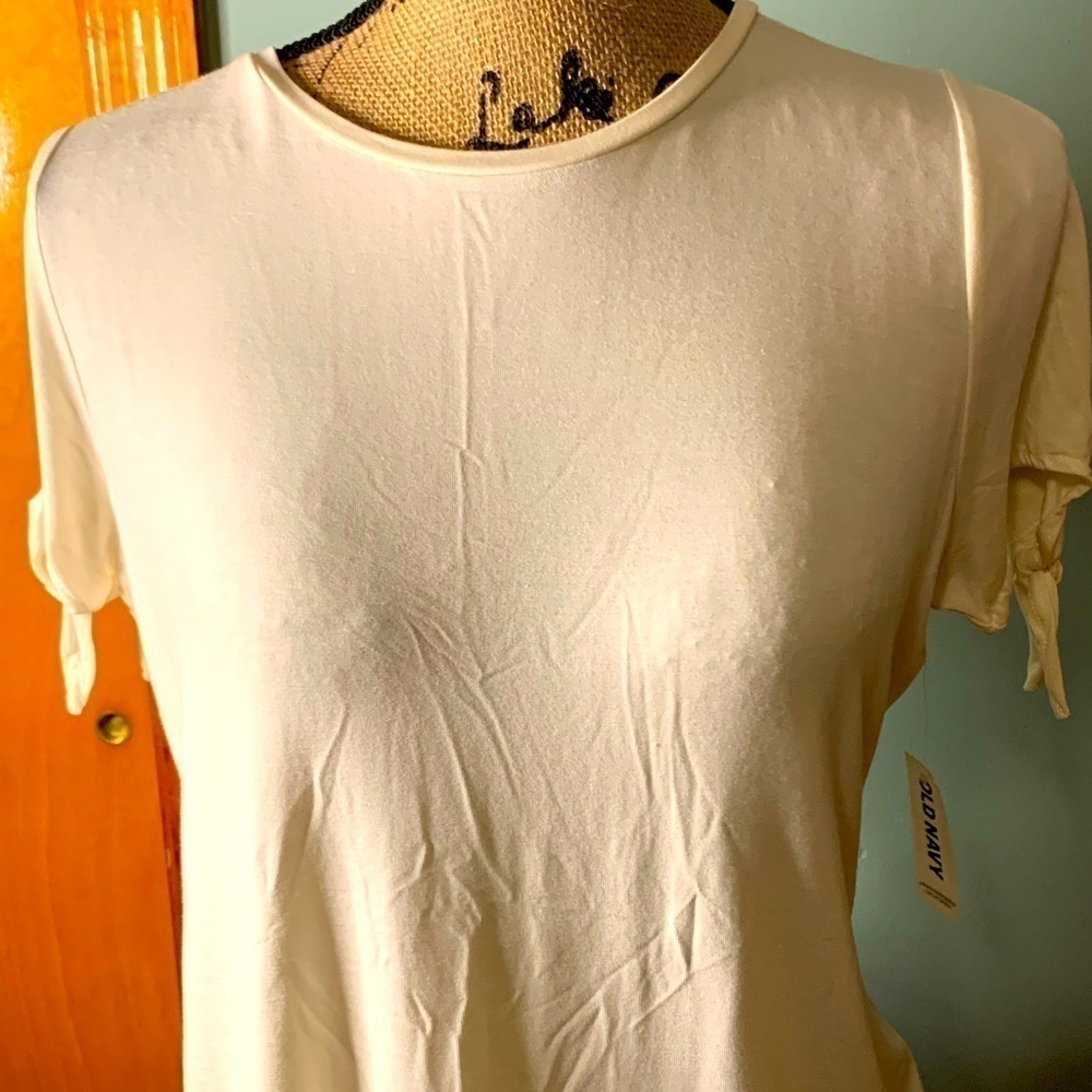 Short sleeve top
